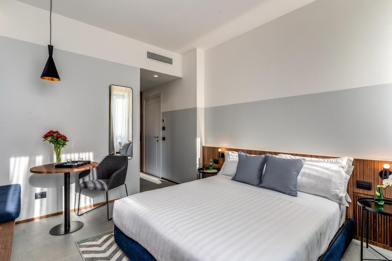 Sospeso Boutique Hotel มิลาน ภายนอก รูปภาพ